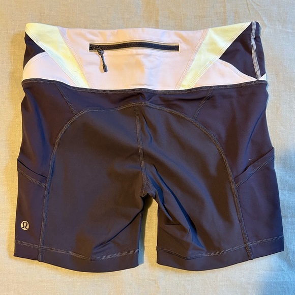 Lululemon Dart & Dash Shorts - Picture 4 of 5